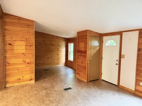 97 Fordway Extension Derry NH 03038