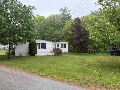 97 Fordway Extension Derry NH 03038