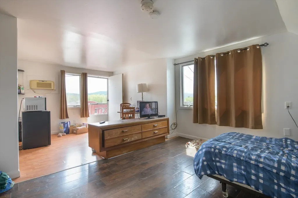379 Lower Plain Road Bradford VT 05033