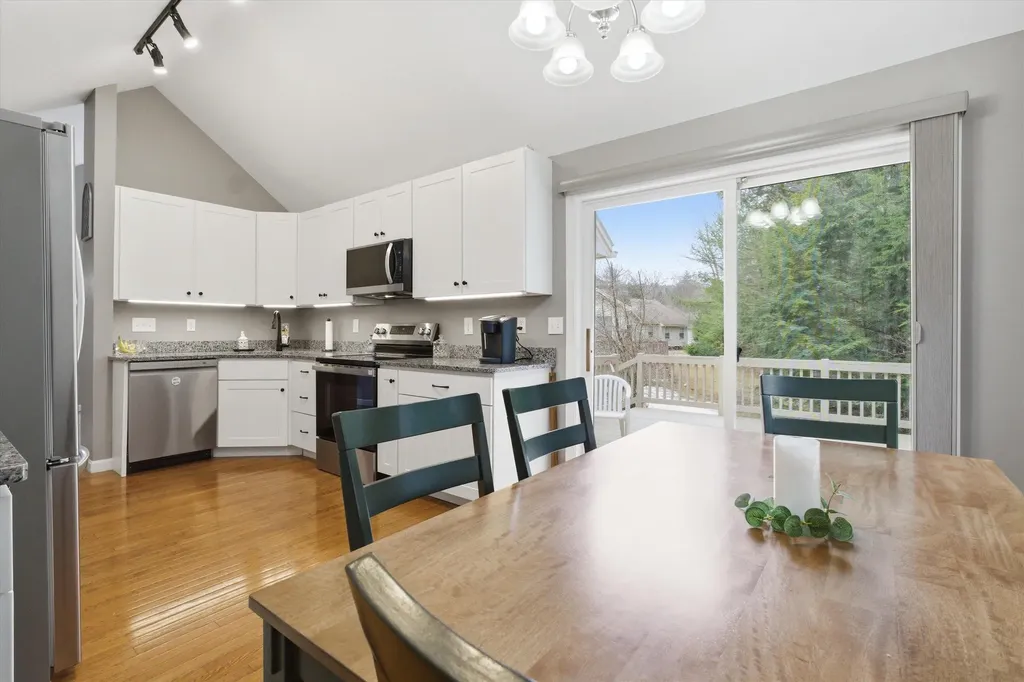 31 Henderson Road Gilford NH 03249