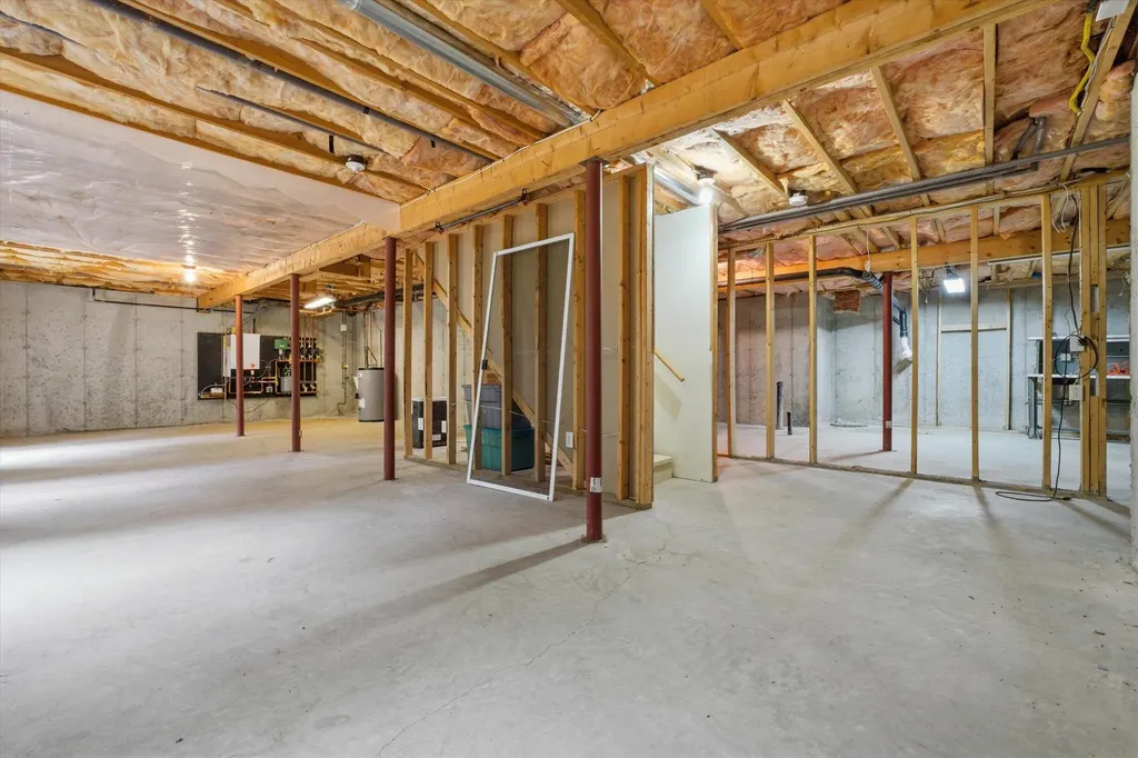 31 Henderson Road Gilford NH 03249