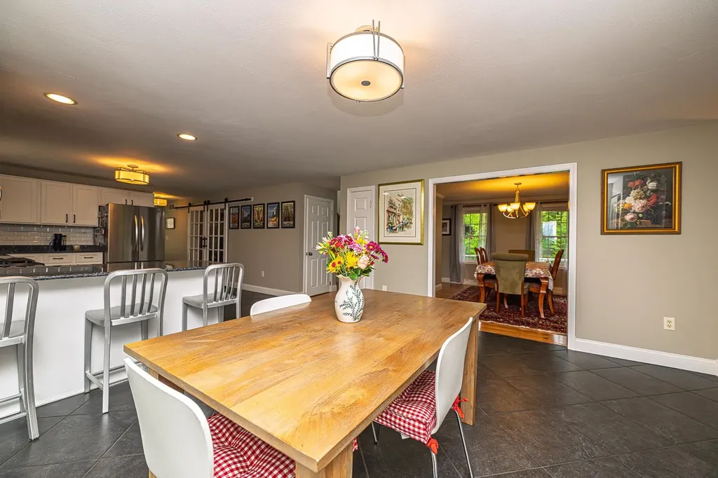 136 Annand Drive Milford NH 03055