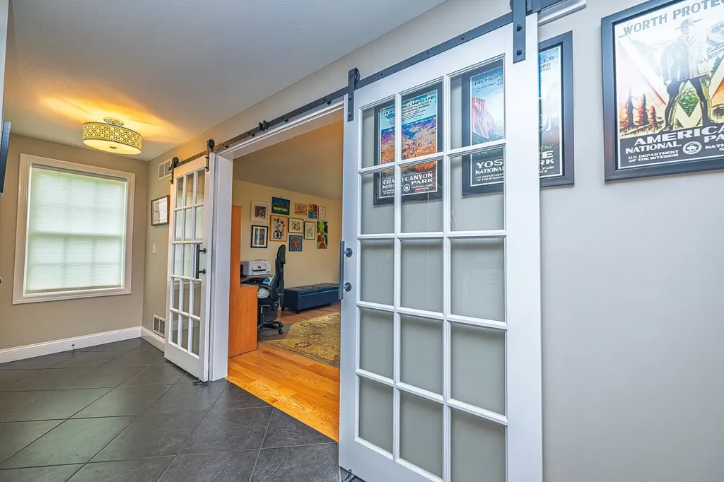 136 Annand Drive Milford NH 03055