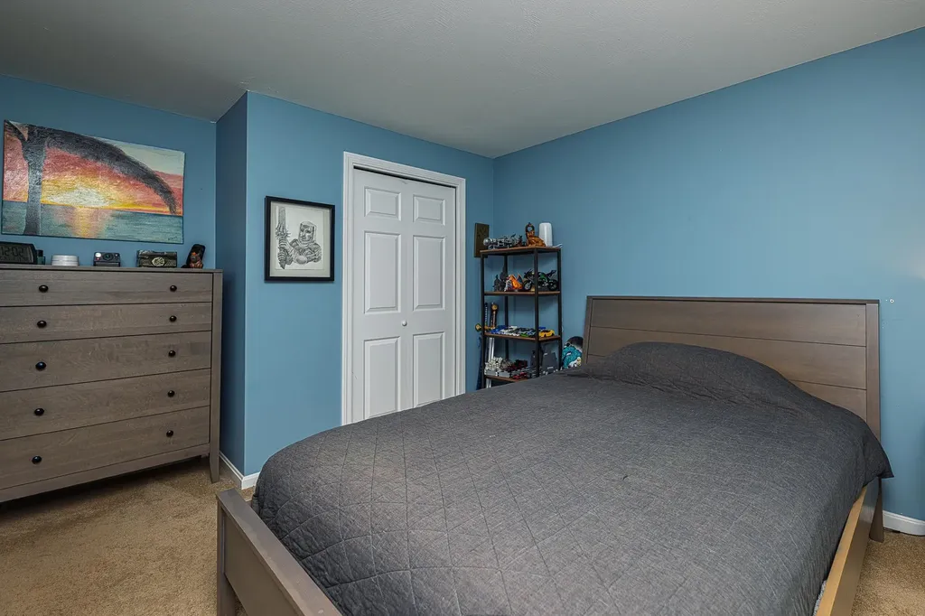 136 Annand Drive Milford NH 03055