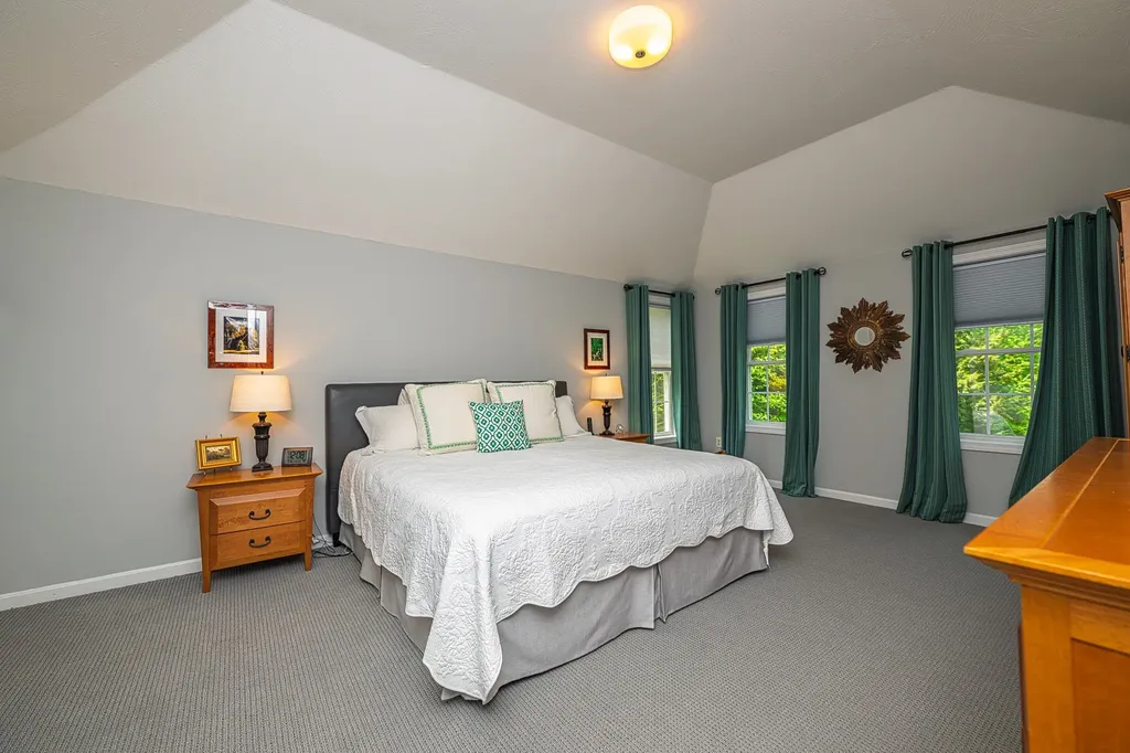 136 Annand Drive Milford NH 03055