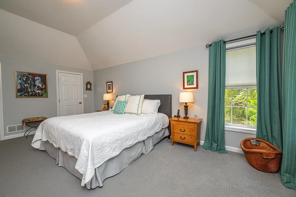 136 Annand Drive Milford NH 03055