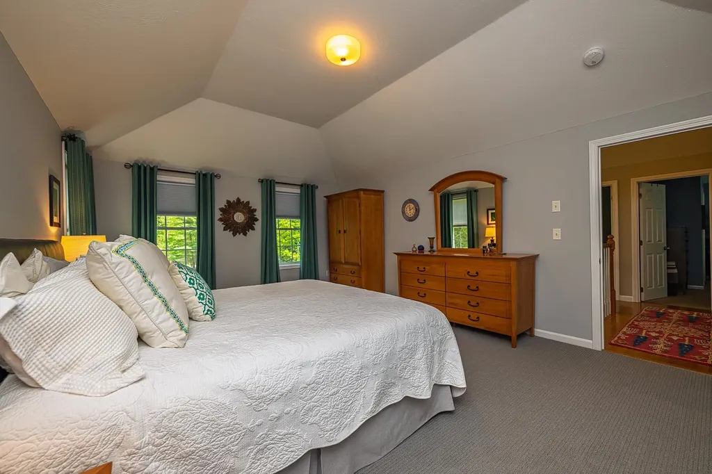 136 Annand Drive Milford NH 03055
