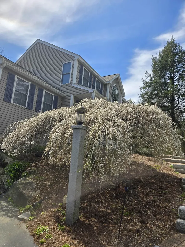 136 Annand Drive Milford NH 03055