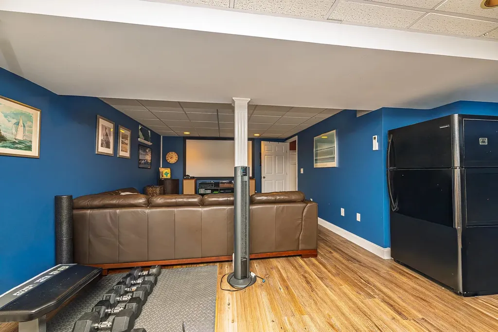 136 Annand Drive Milford NH 03055