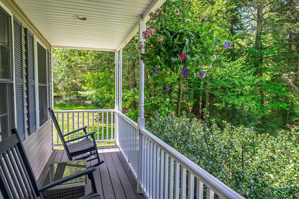 136 Annand Drive Milford NH 03055
