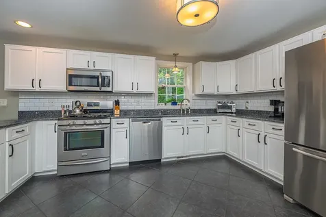 136 Annand Drive Milford NH 03055