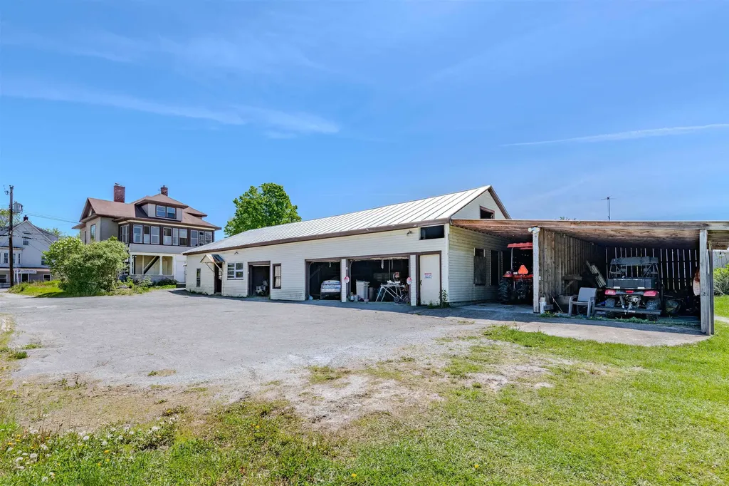 2729 Dartmouth College Highway Haverhill NH 03774