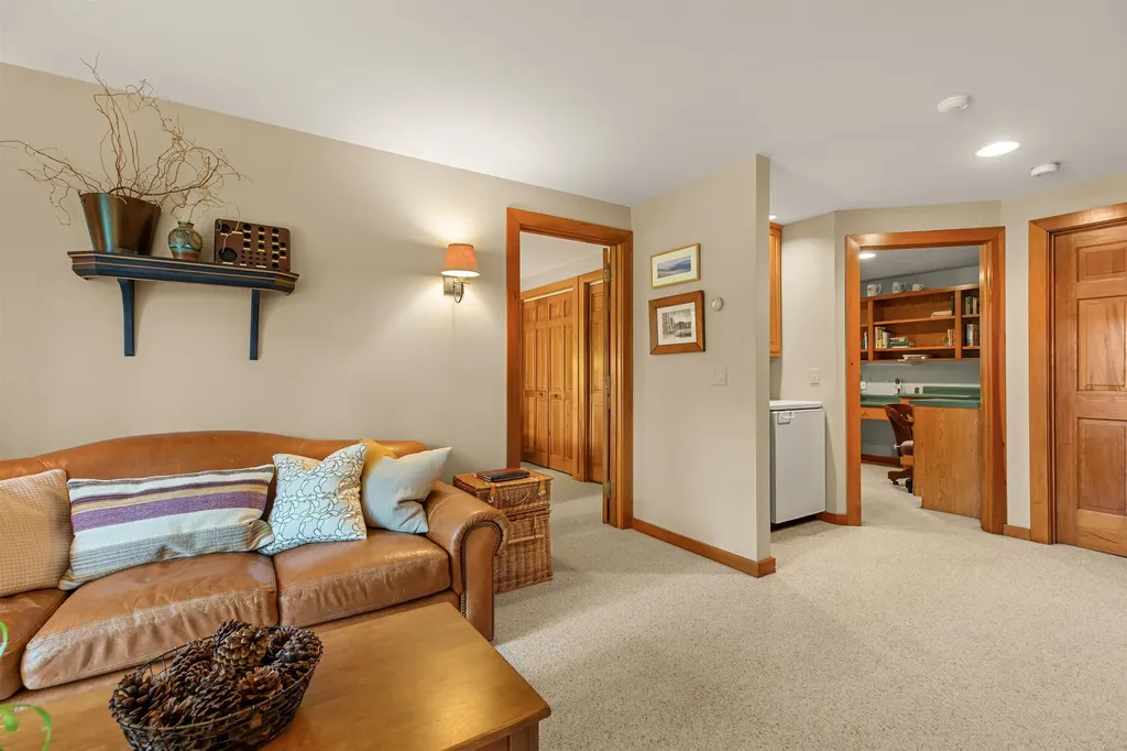 217 Forest Acres Road New London NH 03257