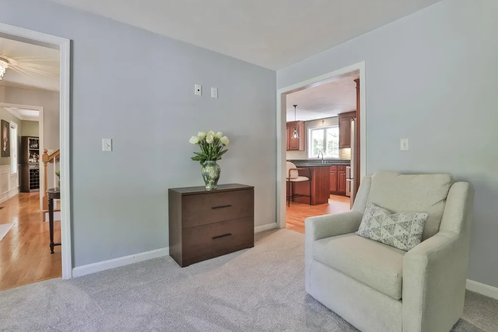 13 Hobart Hill Road Brookline NH 03033