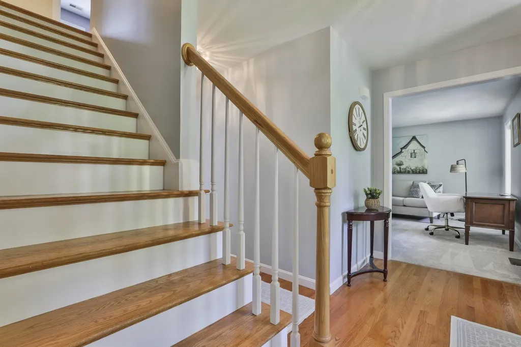 13 Hobart Hill Road Brookline NH 03033