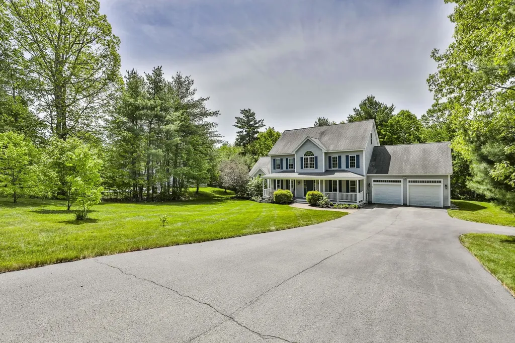 13 Hobart Hill Road Brookline NH 03033