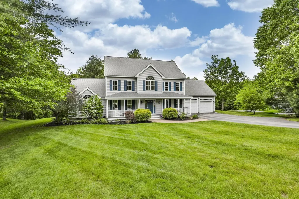 13 Hobart Hill Road Brookline NH 03033