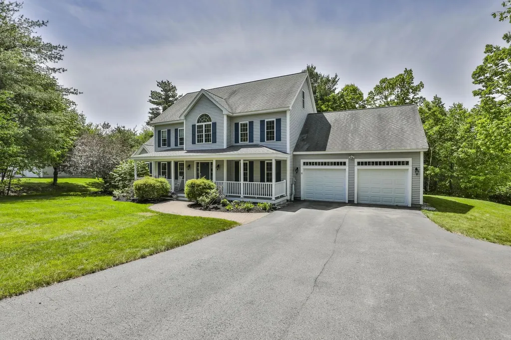 13 Hobart Hill Road Brookline NH 03033
