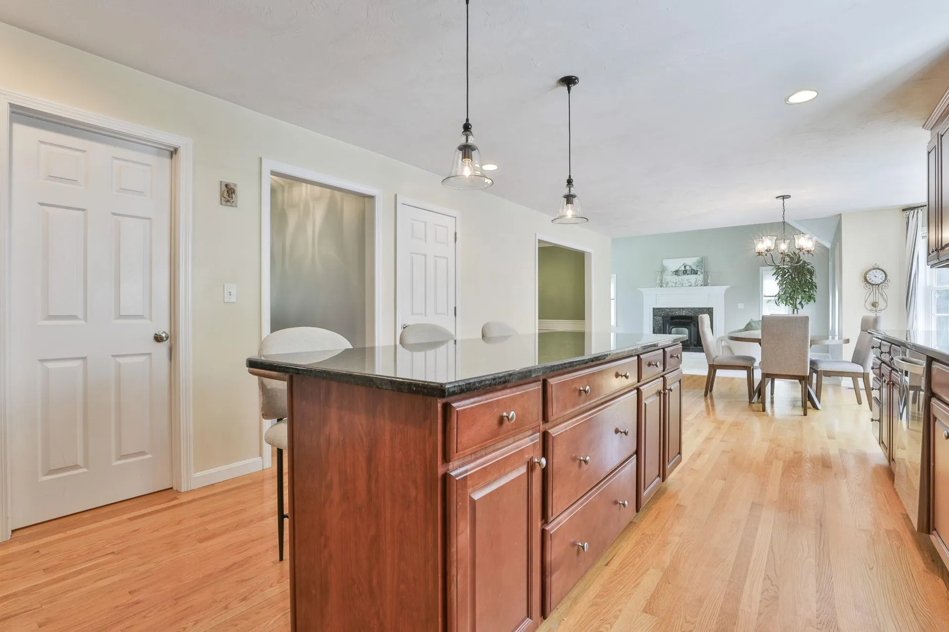 13 Hobart Hill Road Brookline NH 03033