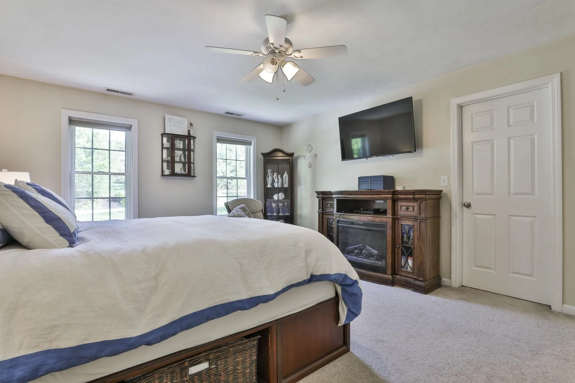 13 Hobart Hill Road Brookline NH 03033