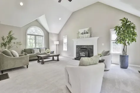 13 Hobart Hill Road Brookline NH 03033