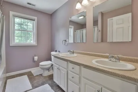 13 Hobart Hill Road Brookline NH 03033