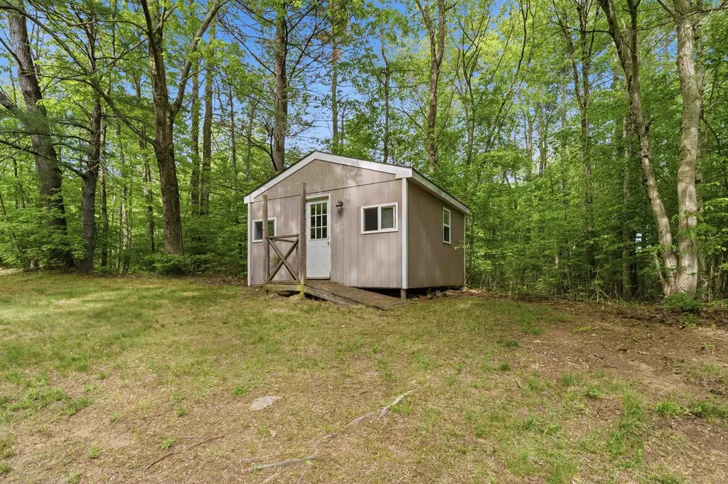 47 Noyes Road Londonderry NH 03053