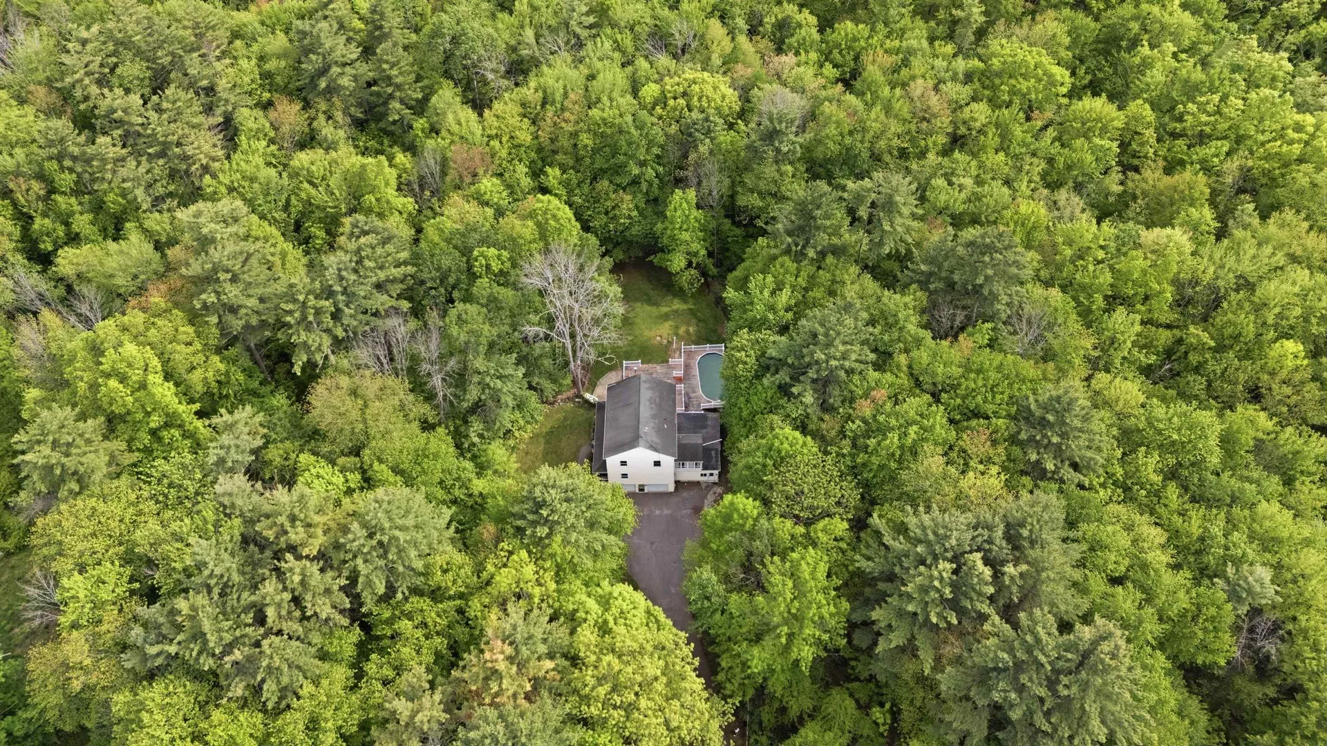 47 Noyes Road Londonderry NH 03053