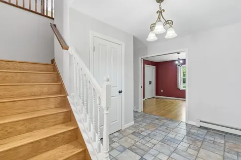 47 Noyes Road Londonderry NH 03053
