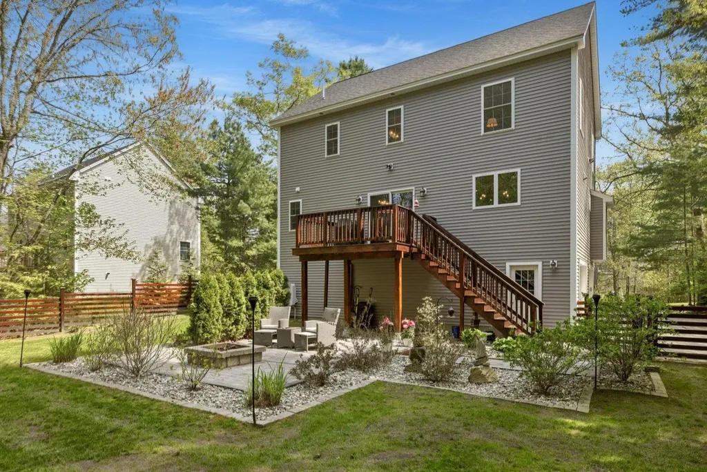 16 Bayview Drive Eliot ME 03903
