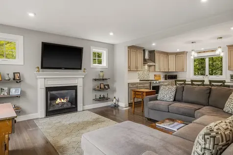 16 Bayview Drive Eliot ME 03903