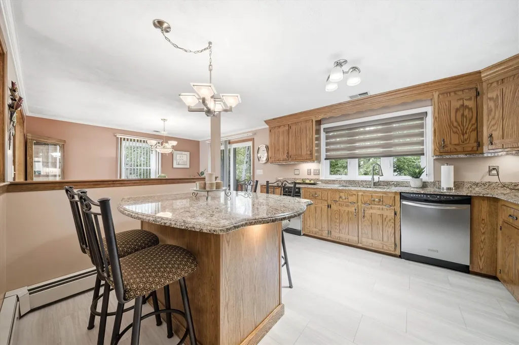 13 Diamond Avenue Salem NH 03079