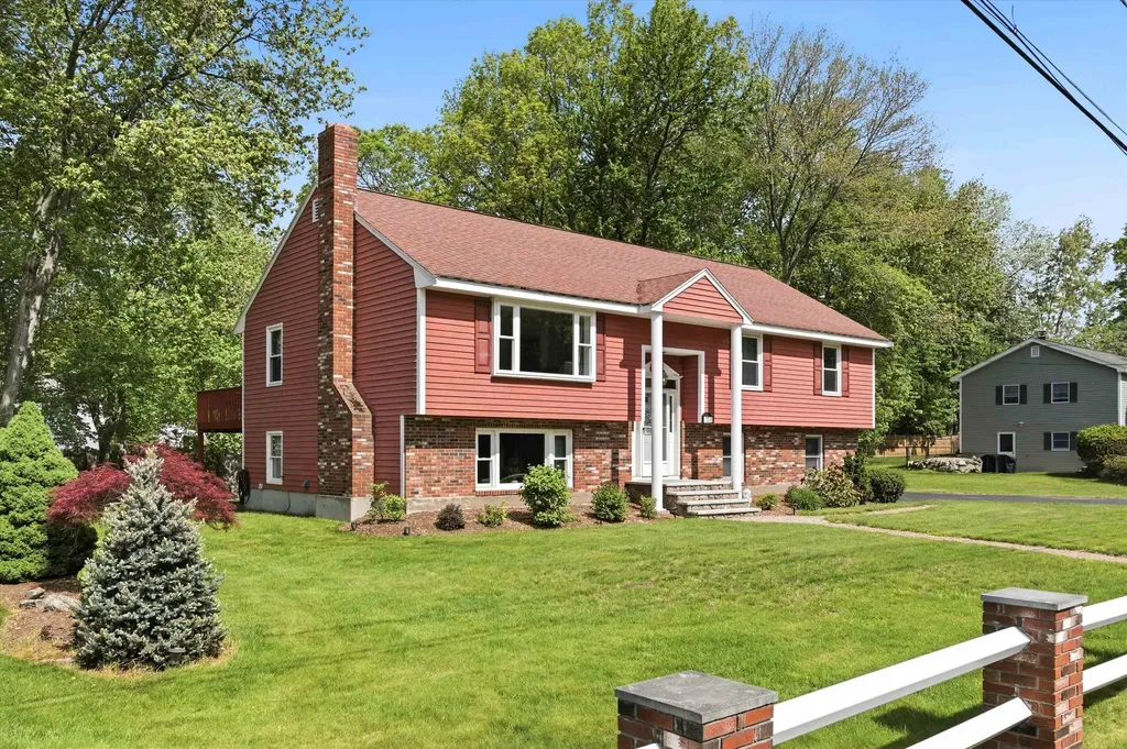13 Diamond Avenue Salem NH 03079