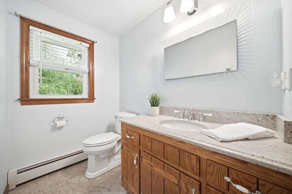 13 Diamond Avenue Salem NH 03079