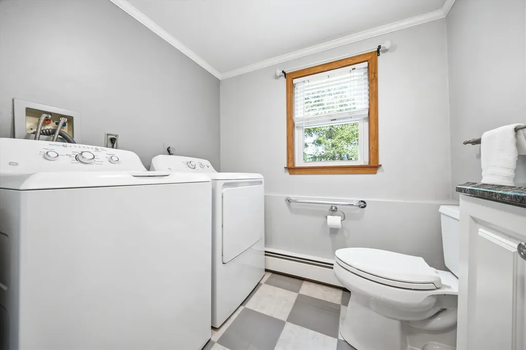 13 Diamond Avenue Salem NH 03079