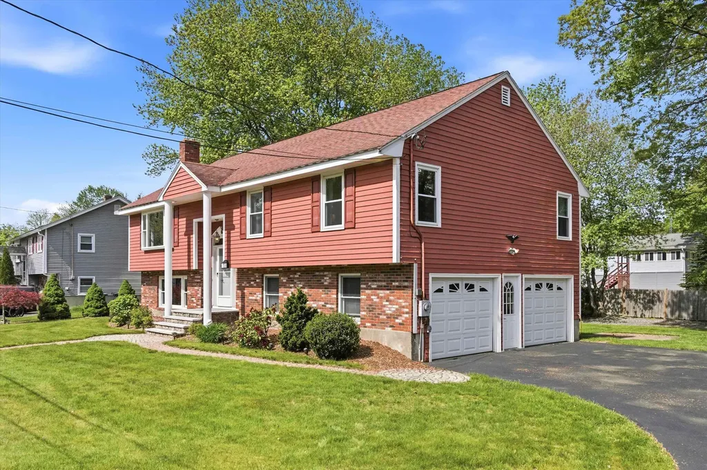 13 Diamond Avenue Salem NH 03079