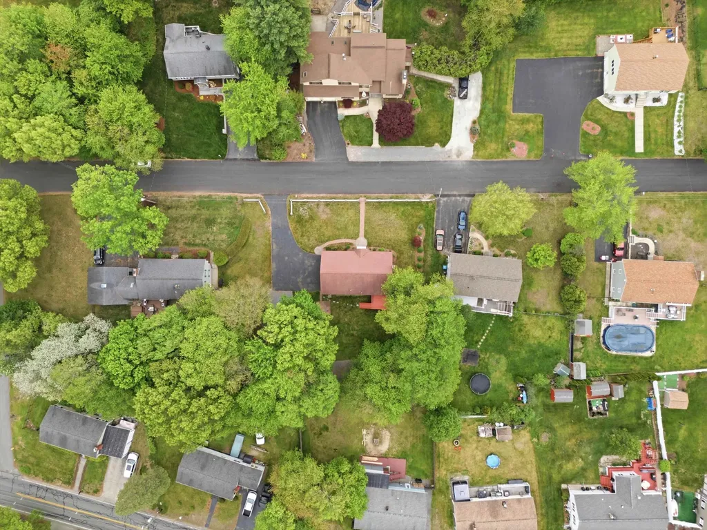 13 Diamond Avenue Salem NH 03079