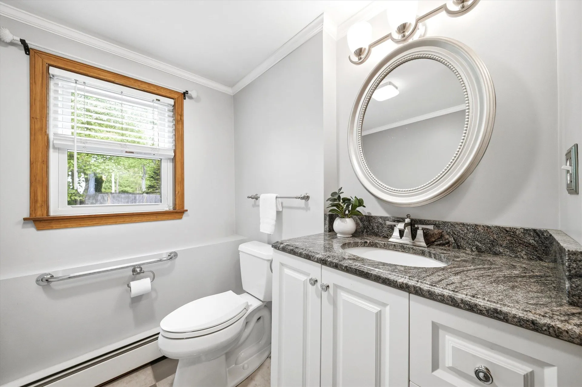 13 Diamond Avenue Salem NH 03079