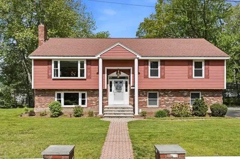 13 Diamond Avenue Salem NH 03079