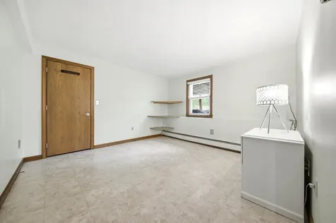 13 Diamond Avenue Salem NH 03079