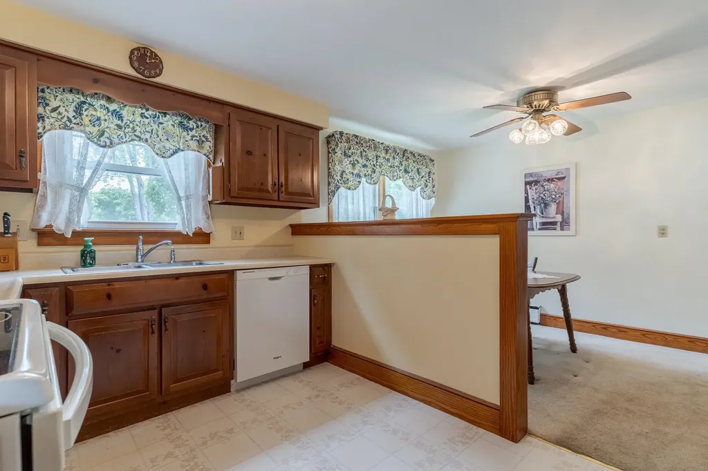8 Lowell Avenue Dover NH 03820