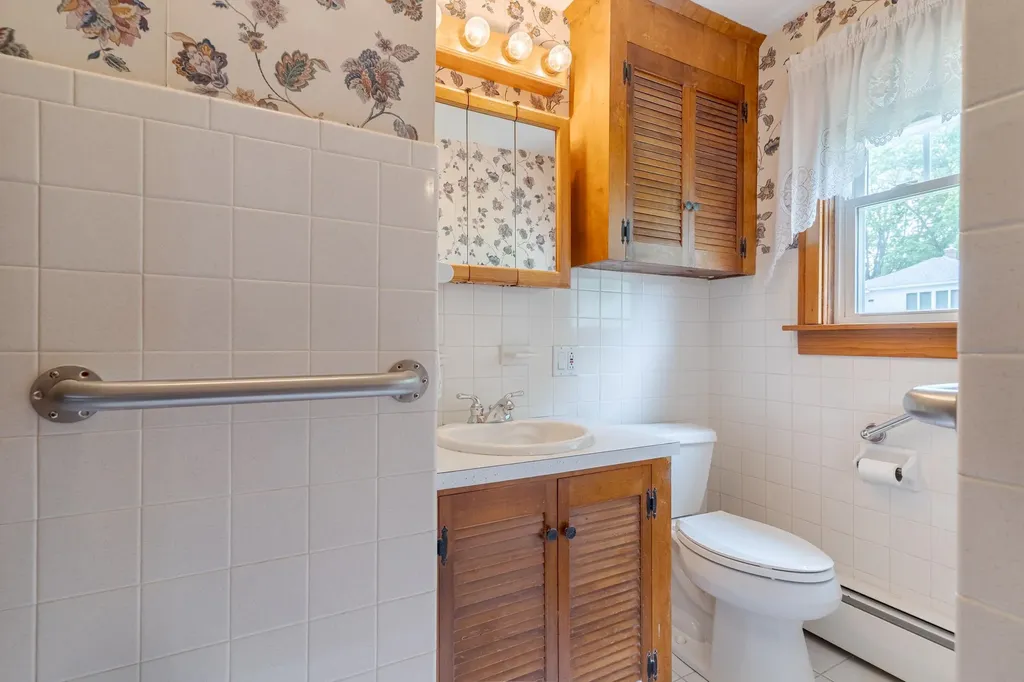 8 Lowell Avenue Dover NH 03820