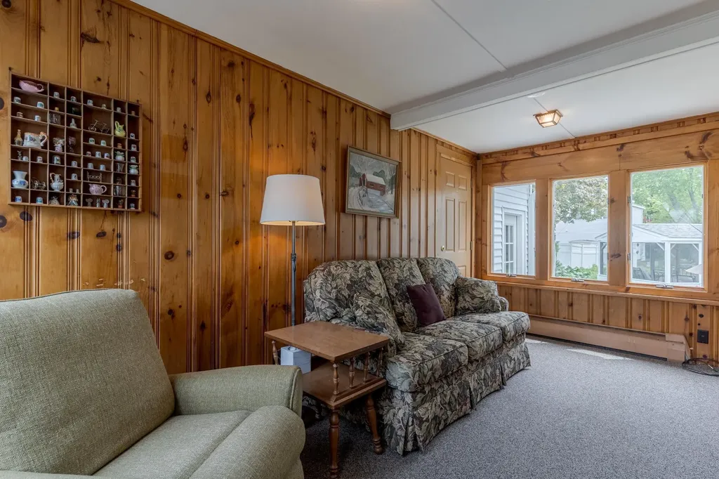 8 Lowell Avenue Dover NH 03820
