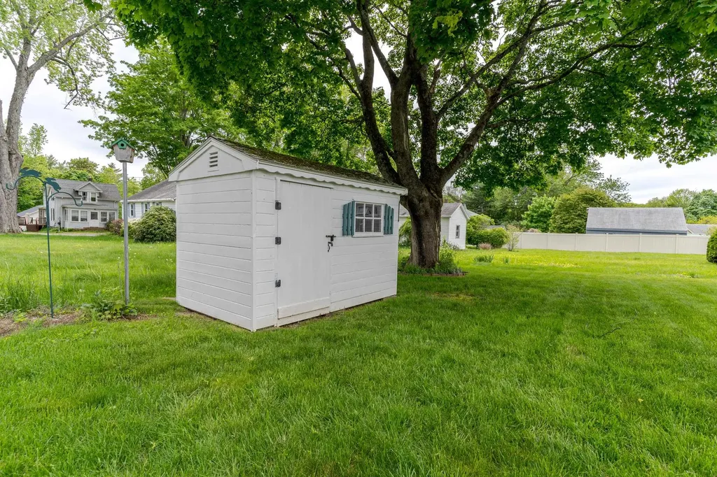 8 Lowell Avenue Dover NH 03820