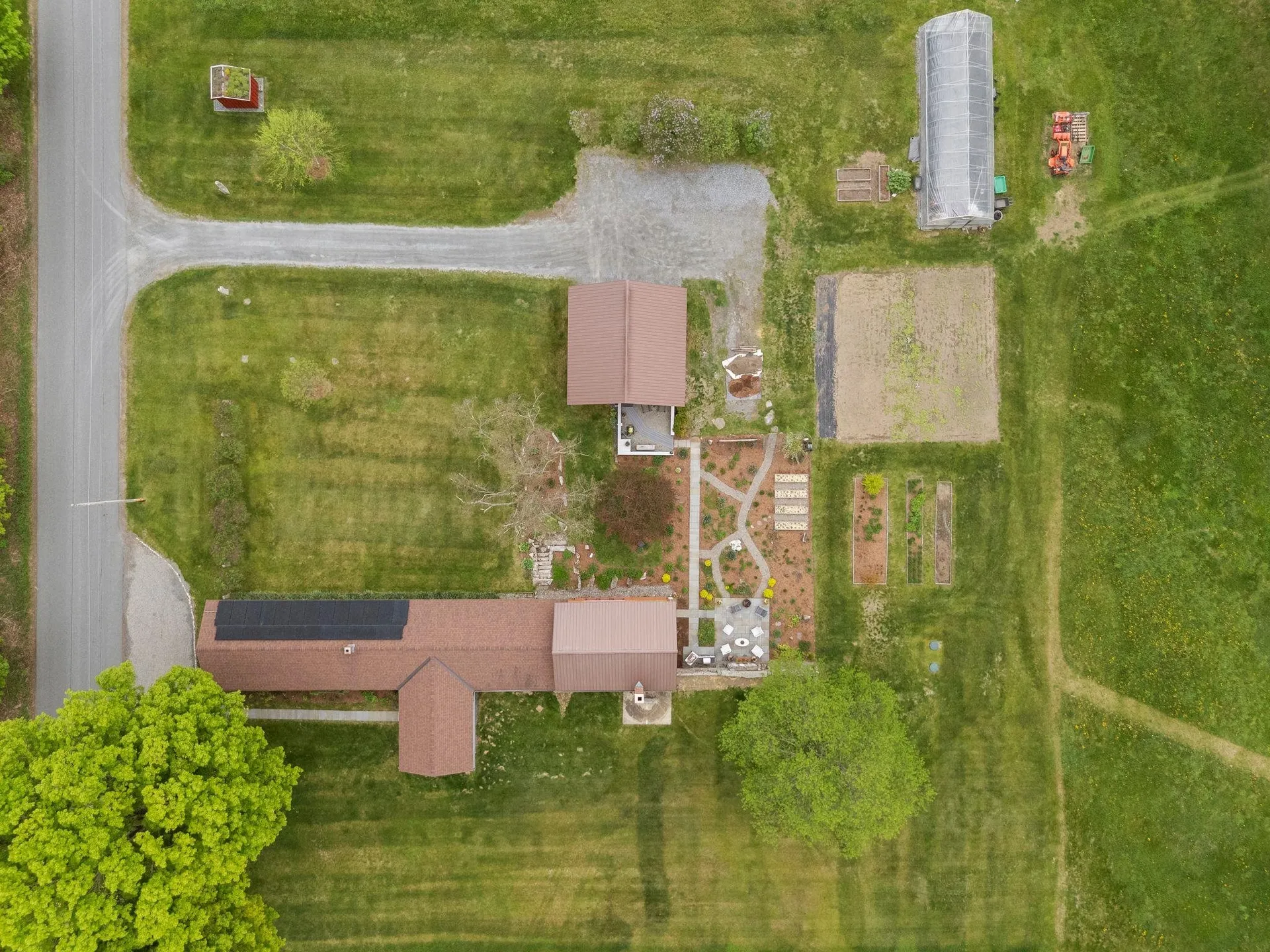 84 River Road Orford NH 03777