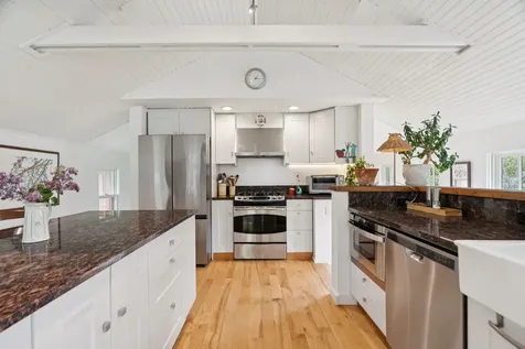 84 River Road Orford NH 03777