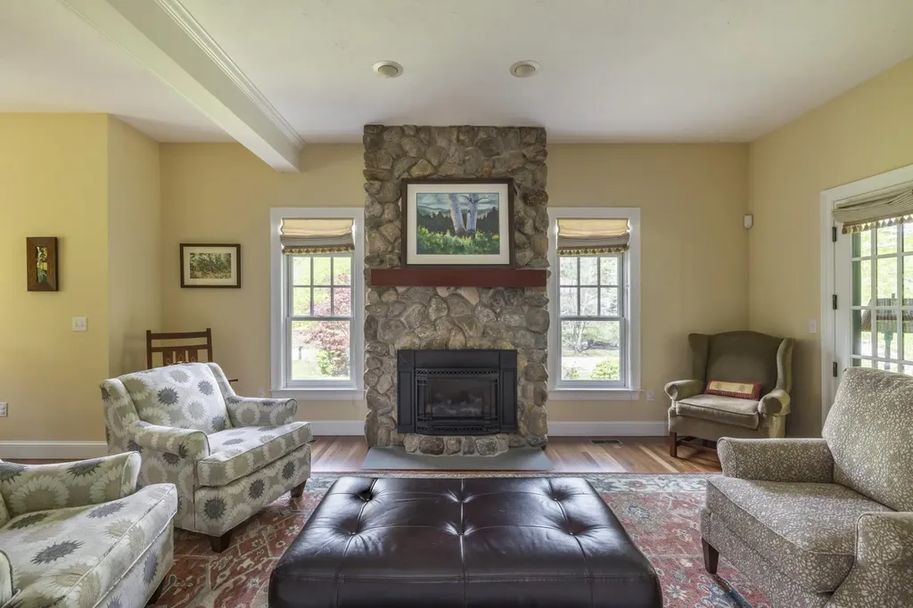 170 Fieldstone Road Hopkinton NH 03229