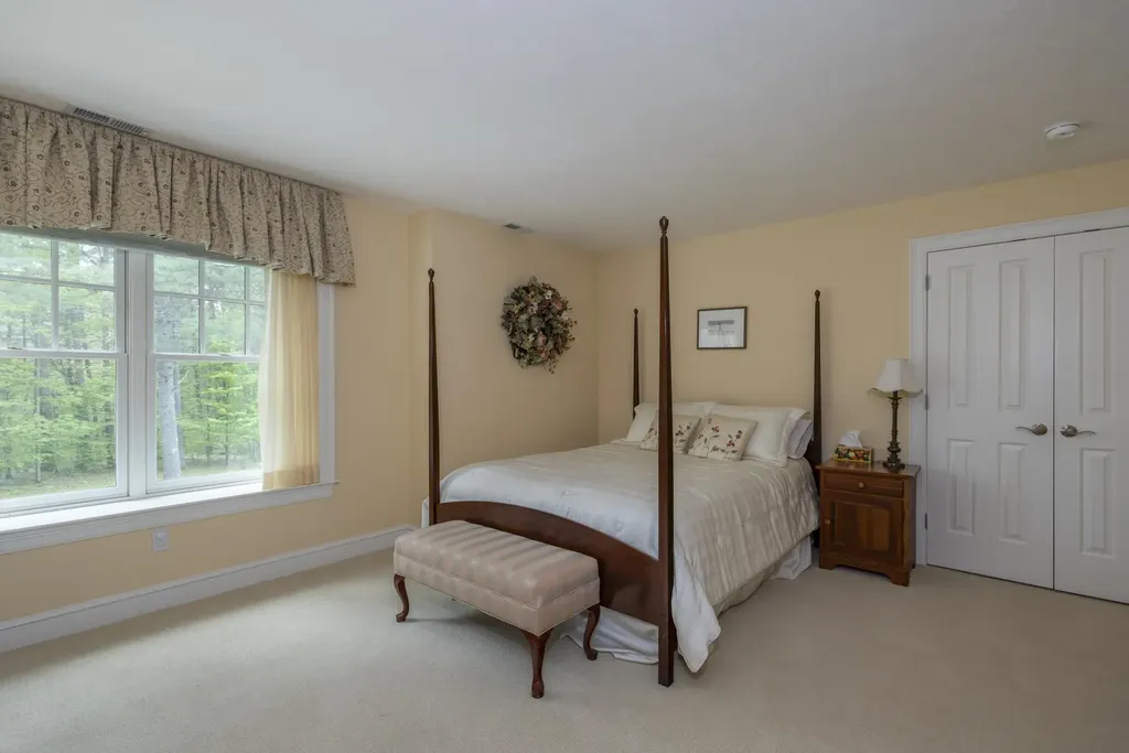 170 Fieldstone Road Hopkinton NH 03229