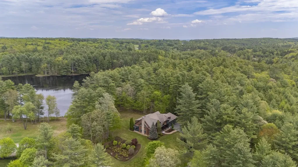 170 Fieldstone Road Hopkinton NH 03229