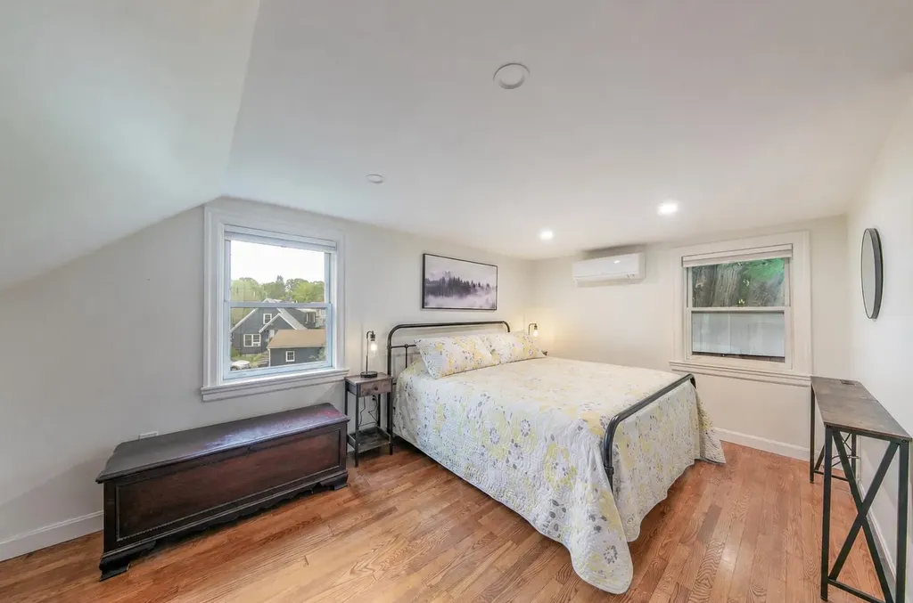 32 Marlboro Avenue Brattleboro VT 05301